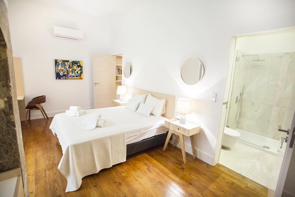 Historical City Center Apartment Lisbona Esterno foto